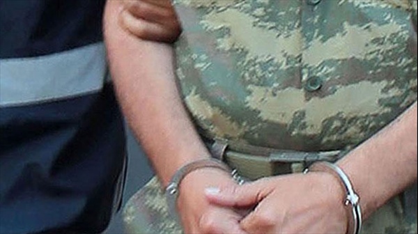 Askeri ateşeyi THY ekibi yakalattı