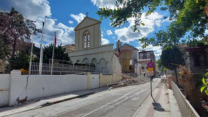 Depremde yıkılan İskenderun'daki Latin Katolik Kilisesi'ne İspanya'dan yardım geldi